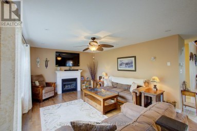 237 CARROL STREET Wellington North (Arthur) Ontario photo 15