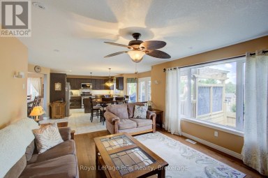 237 CARROL STREET Wellington North (Arthur) Ontario photo 16