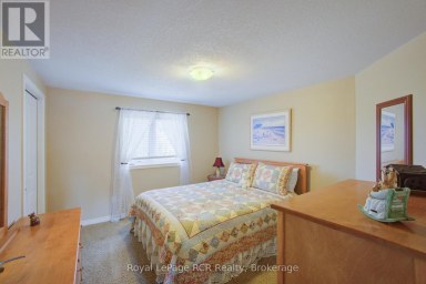 237 CARROL STREET Wellington North (Arthur) Ontario photo 22