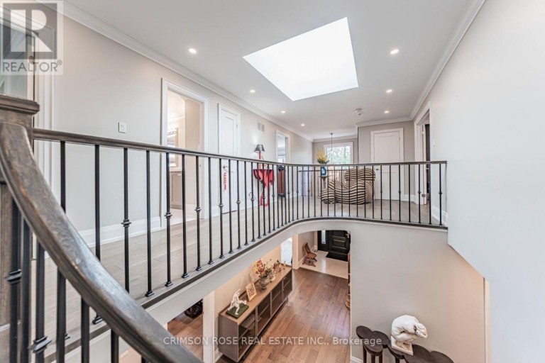 UPPER HALF - 1588 STATIONMASTER LANE, Oakville (GA Glen Abbey), Ontario, L6M3A9