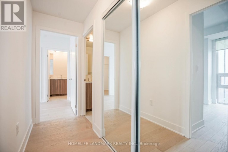 3806 - 955 BAY STREET, Toronto (Bay Street Corridor), Ontario, M5S2A2