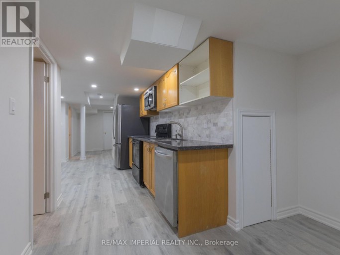 BSMT - 8 HARLEQUIN COURT, Richmond Hill (Rouge Woods), Ontario, L4S2K7
