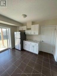 77 BEN SINCLAIR AVENUE East Gwillimbury (Queensville) Ontario photo 6
