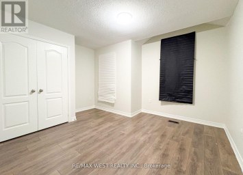 160 BOB YUILL DRIVE Toronto (Humberlea-Pelmo Park) Ontario photo 18