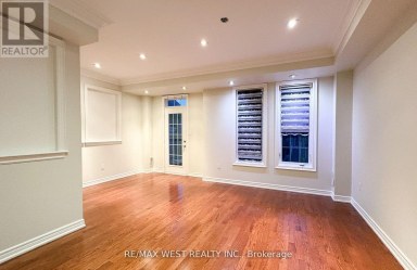 160 BOB YUILL DRIVE Toronto (Humberlea-Pelmo Park) Ontario photo 4