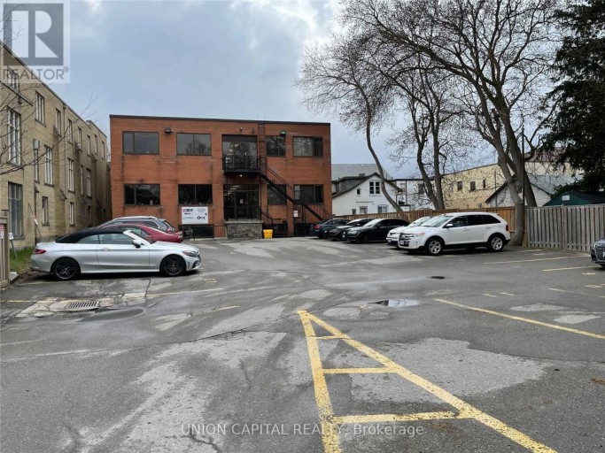 205 - 10211 YONGE STREET, Richmond Hill (Crosby), Ontario, L4C3B3