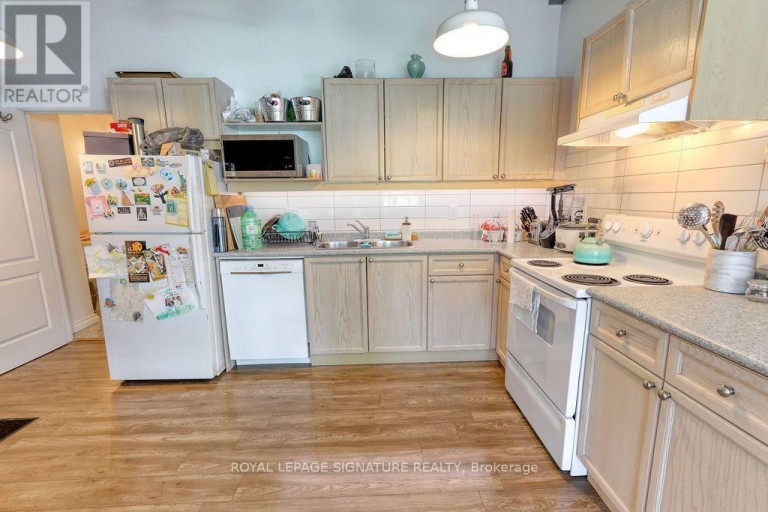 UNIT B - 44 STAFFORD STREET, Toronto (Niagara), Ontario, M6J2R8