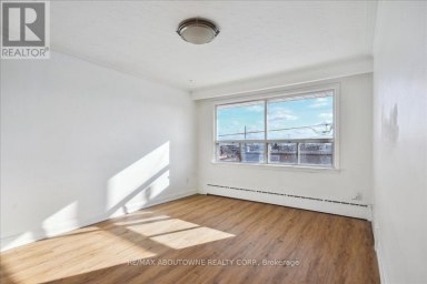 6 - 2 WESLEY STREET Toronto (Mimico) Ontario photo 8