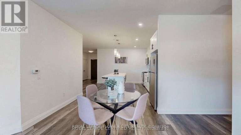 411 - 332 GOSLING GARDENS, Guelph (Clairfields/Hanlon Business Park), Ontario, N1L1G7