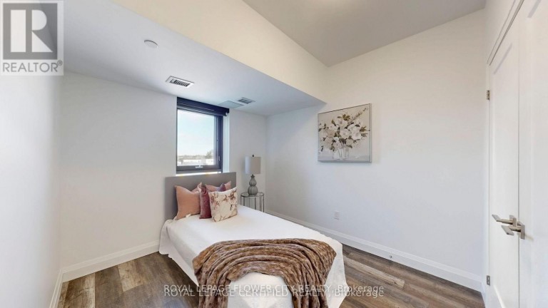 411 - 332 GOSLING GARDENS, Guelph (Clairfields/Hanlon Business Park), Ontario, N1L1G7