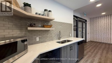 411 - 332 GOSLING GARDENS Guelph (Clairfields/Hanlon Business Park) Ontario photo 41