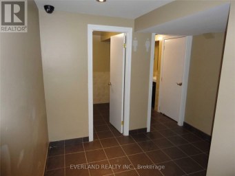 217 BATHURST STREET Toronto (Kensington-Chinatown) Ontario photo 12