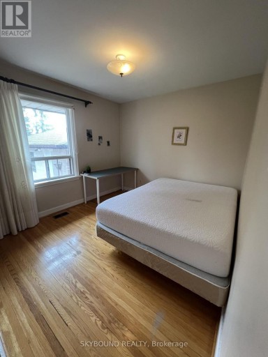 33 BRADSTOCK ROAD, Toronto (Humbermede), Ontario, M9M1M9