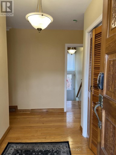 33 BRADSTOCK ROAD, Toronto (Humbermede), Ontario, M9M1M9