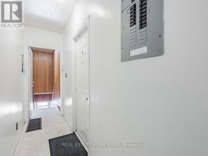 2438 DANFORTH AVENUE, Toronto (East End-Danforth), Ontario, M4C1K9