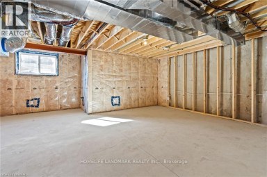 7129 PARSA STREET Niagara Falls (Brown) Ontario photo 19