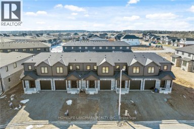 7129 PARSA STREET Niagara Falls (Brown) Ontario photo 20