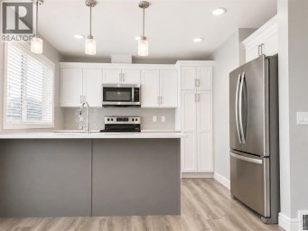 580 Savanna Boulevard Calgary Alberta photo 1