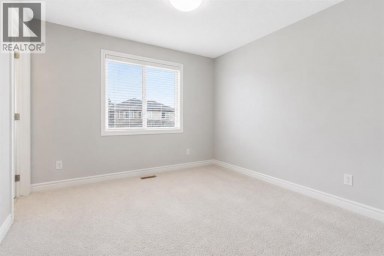 580 Savanna Boulevard Calgary Alberta photo 10