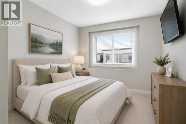 580 Savanna Boulevard Calgary Alberta photo 17
