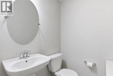 580 Savanna Boulevard Calgary Alberta photo 9