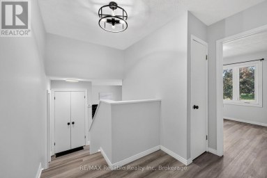 17 SUNCOAST DRIVE W Goderich (Goderich (Town)) Ontario photo 16