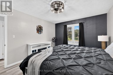 17 SUNCOAST DRIVE W Goderich (Goderich (Town)) Ontario photo 21