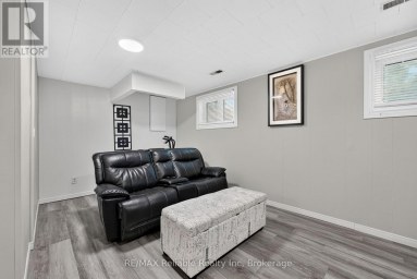 17 SUNCOAST DRIVE W Goderich (Goderich (Town)) Ontario photo 29