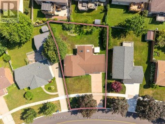 17 SUNCOAST DRIVE W Goderich (Goderich (Town)) Ontario photo 45