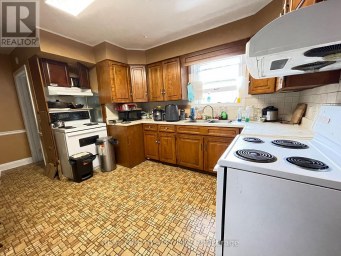 35 BOWMAN (A) STREET Hamilton (Ainslie Wood) Ontario photo 6