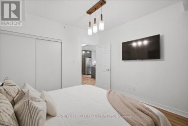102 - 70 STEWART STREET Oakville (CO Central) Ontario photo 14