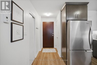 102 - 70 STEWART STREET Oakville (CO Central) Ontario photo 2