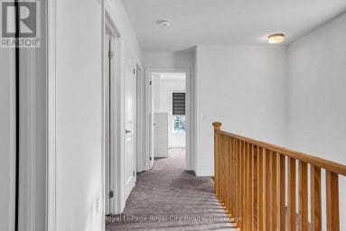 36 PREST WAY Centre Wellington (Fergus) Ontario photo 22