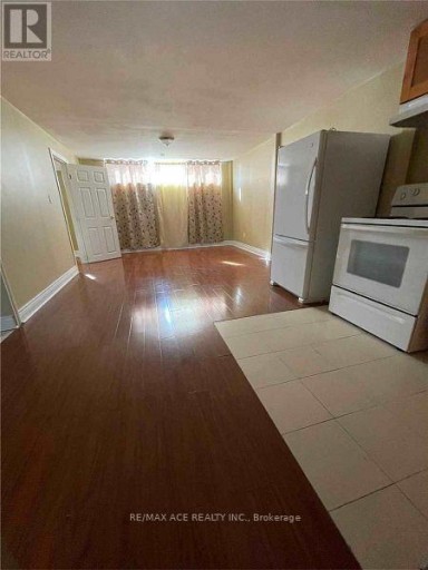 LOWER - 40 CAVEHILL CRESCENT, Toronto (Wexford-Maryvale), Ontario, M1R4P9