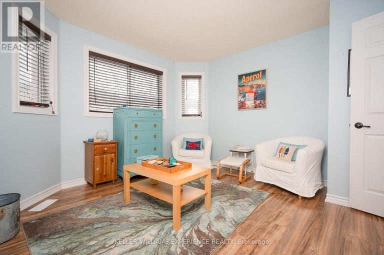 43 DUNNETT DRIVE, Barrie (Ardagh), Ontario, L4N0J7