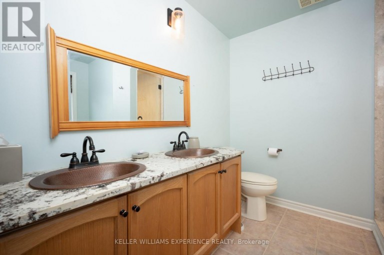 43 DUNNETT DRIVE, Barrie (Ardagh), Ontario, L4N0J7