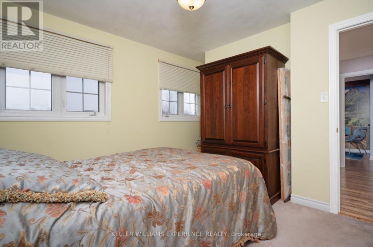 43 DUNNETT DRIVE, Barrie (Ardagh), Ontario, L4N0J7