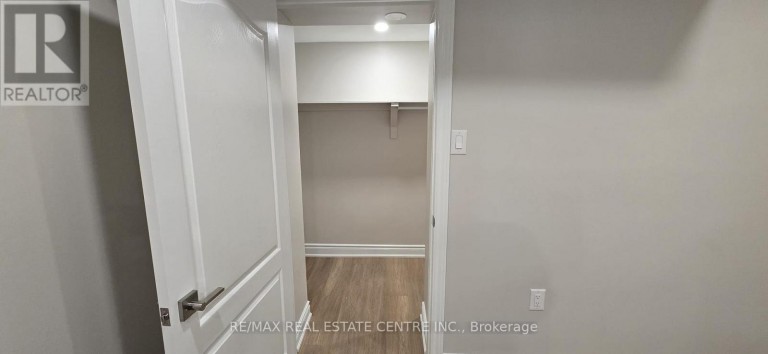 BSMT. - 389-1 NAIRN CIRCLE, Milton (SC Scott), Ontario, L9T8A5