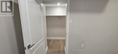 BSMT. - 389-1 NAIRN CIRCLE Milton (SC Scott) Ontario photo 12