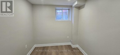 BSMT. - 389-1 NAIRN CIRCLE Milton (SC Scott) Ontario photo 8
