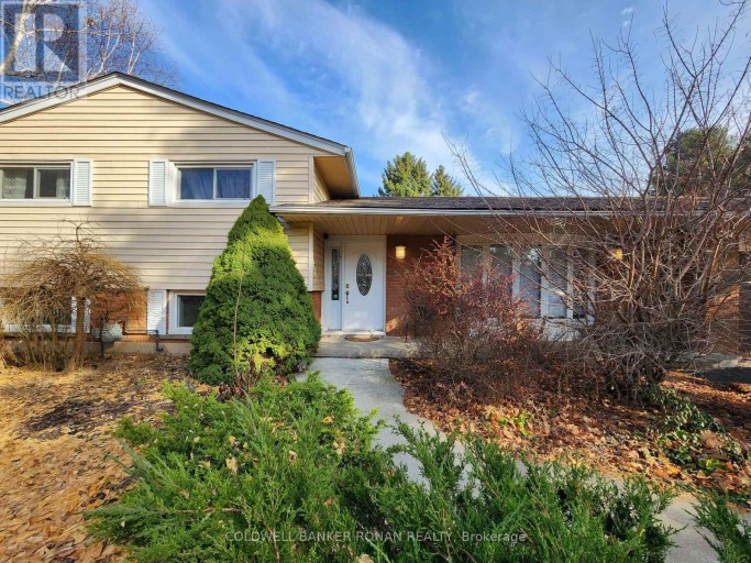 225 LIME KILN ROAD, Hamilton (Ancaster), Ontario, L9G3A9