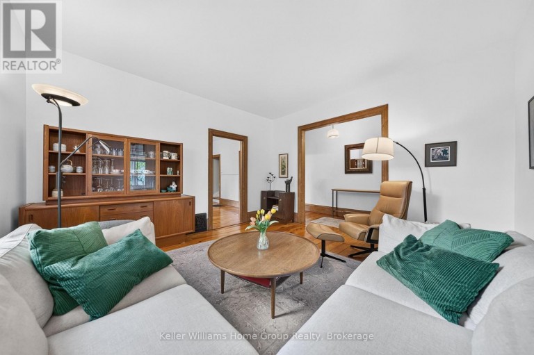 22 SOPHIA STREET, Centre Wellington (Elora/Salem), Ontario, N0B1S0