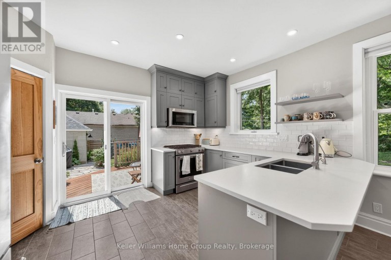 22 SOPHIA STREET, Centre Wellington (Elora/Salem), Ontario, N0B1S0