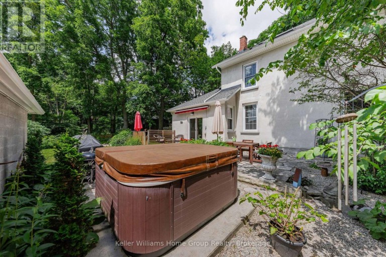 22 SOPHIA STREET, Centre Wellington (Elora/Salem), Ontario, N0B1S0