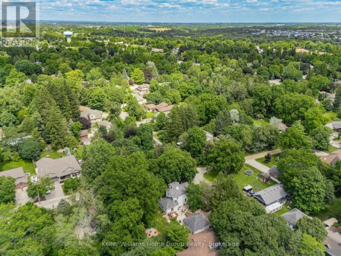 22 SOPHIA STREET, Centre Wellington (Elora/Salem), Ontario, N0B1S0