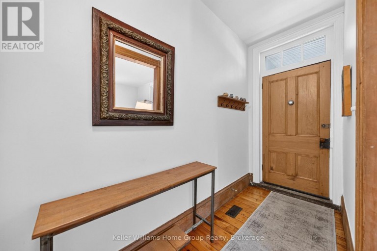22 SOPHIA STREET, Centre Wellington (Elora/Salem), Ontario, N0B1S0