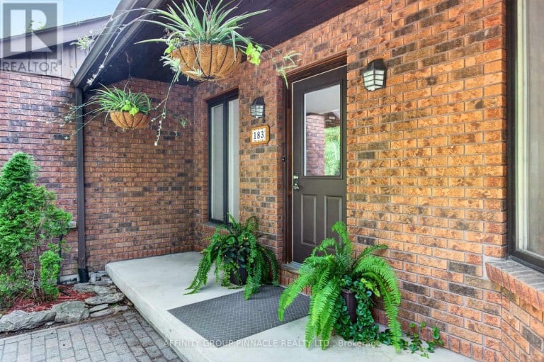 183 LOUISA STREET, Kawartha Lakes (Fenelon Falls), Ontario, K0M1N0