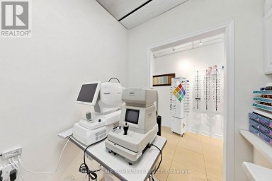 8181 YONGE STREET Markham (Royal Orchard) Ontario photo 24