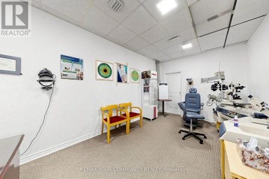 8181 YONGE STREET Markham (Royal Orchard) Ontario photo 25