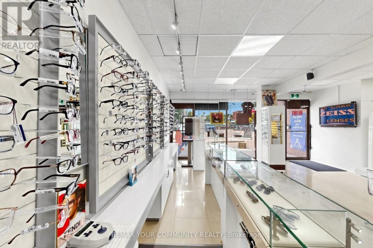 8181 YONGE STREET, Markham (Royal Orchard), Ontario, L3T2C6